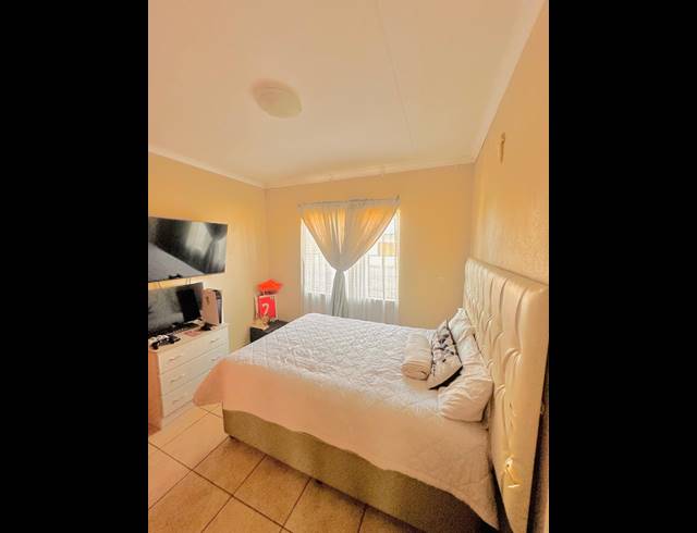 3 BEDROOM HOUSE FOR SALE IN WATERVAL EAST